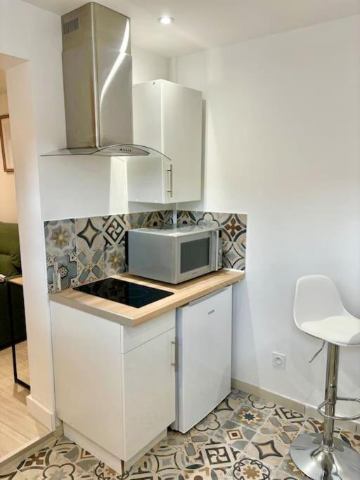 L'Escobar Troyen Apartment Troyes Bagian luar foto
